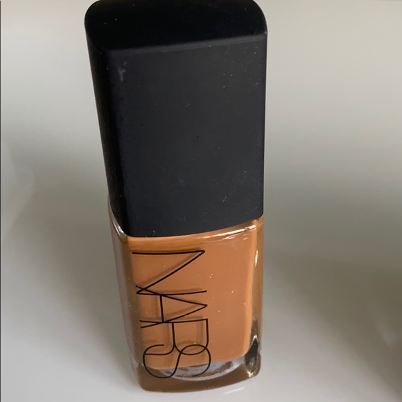NARS SHEER GLOW FOUNDATION - Various shades - Picture 3 of 4